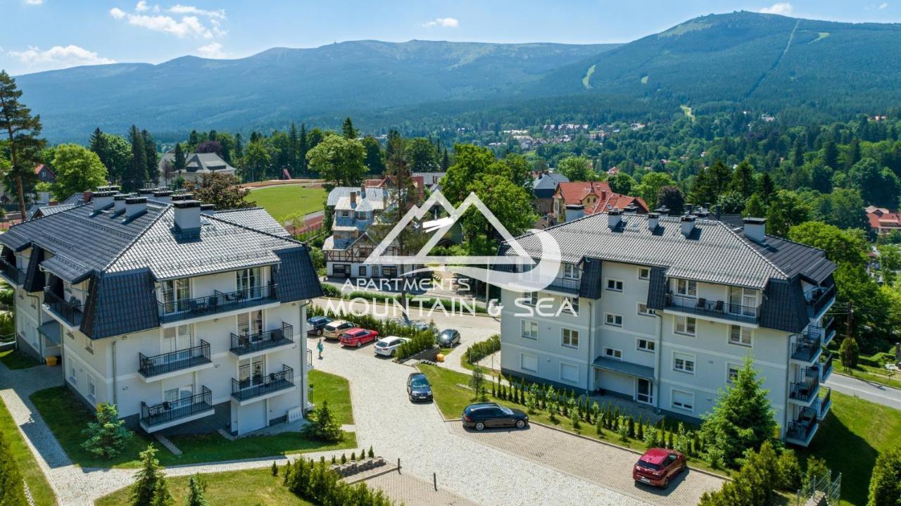 Apartament Grey シクラルスカ・ポレンバ エクステリア 写真